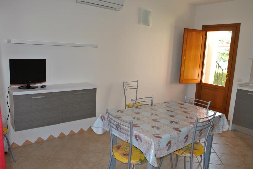 סאן תאודורו Residence Le Zagare חדר תמונה