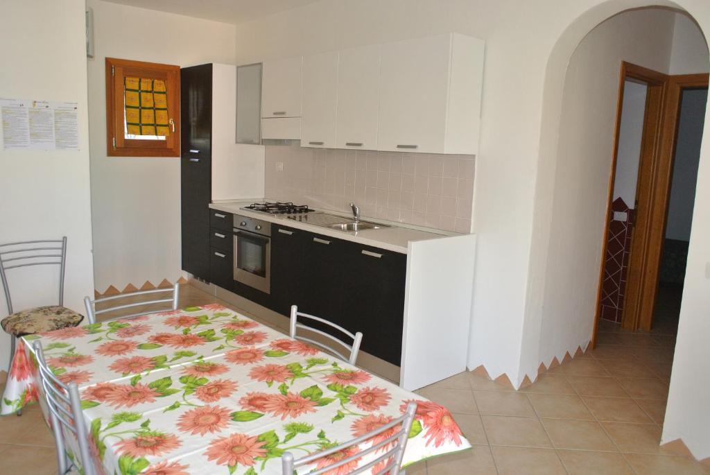 סאן תאודורו Residence Le Zagare חדר תמונה