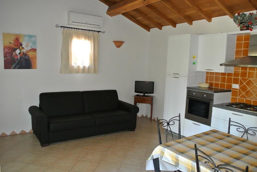סאן תאודורו Residence Le Zagare מראה חיצוני תמונה