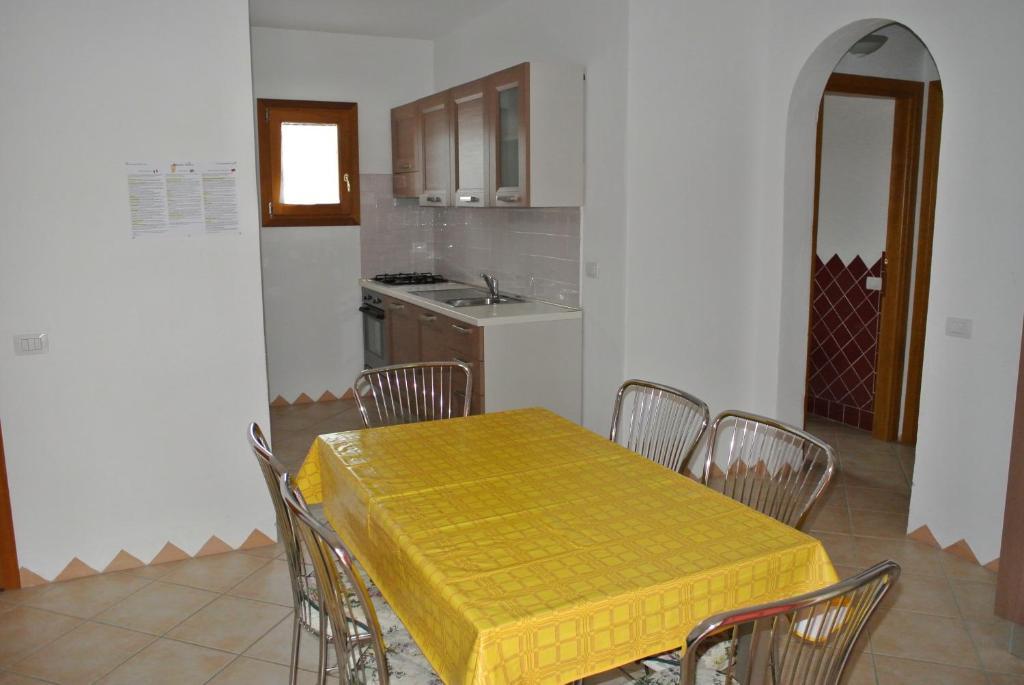 סאן תאודורו Residence Le Zagare חדר תמונה